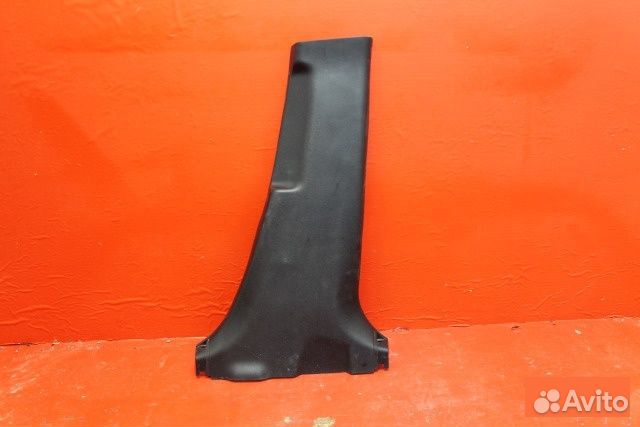 Обшивка стойки правая Toyota Corolla 180 2013-2016