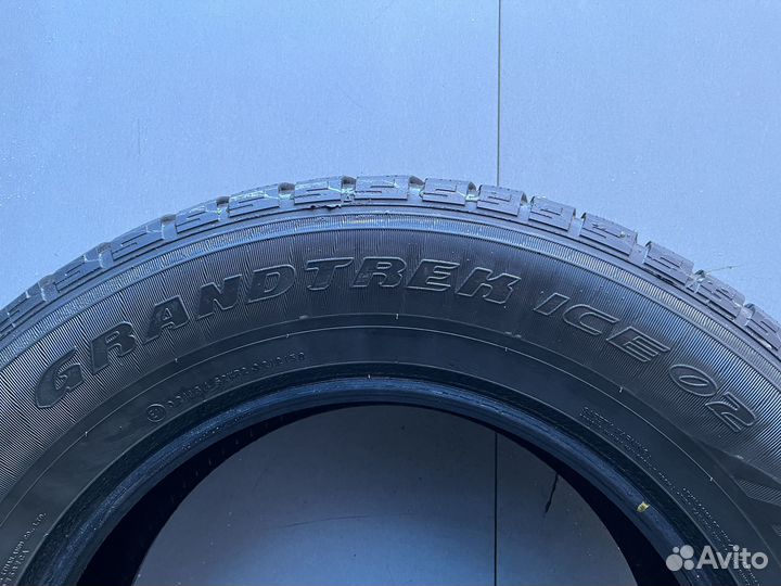Dunlop Grandtrek Ice 02 245/65 R17