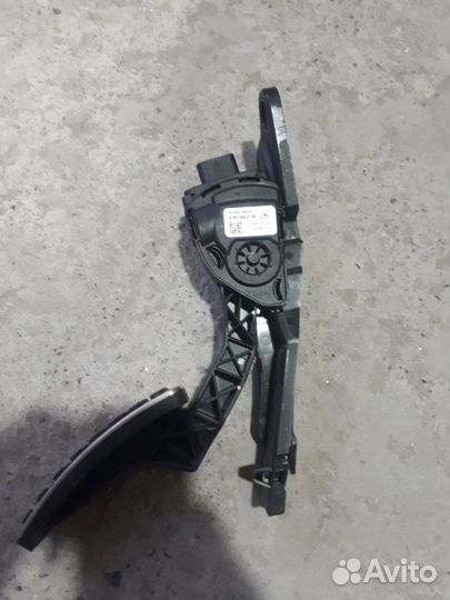 Педаль газа мерседес GLS 166