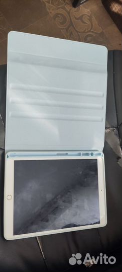 Продам iPad Pro 10.5 64гб