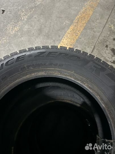 Pirelli Ice Zero FR 185/65 R15 92T