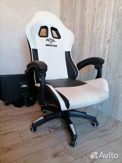 Компьютерное кресло