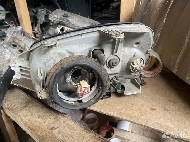 Фара правая Hyundai Santa Fe Classic 2000-2013