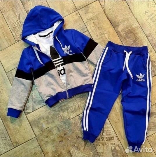 Костюм тройка новый