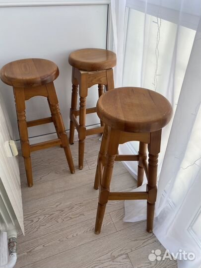 Барный стул