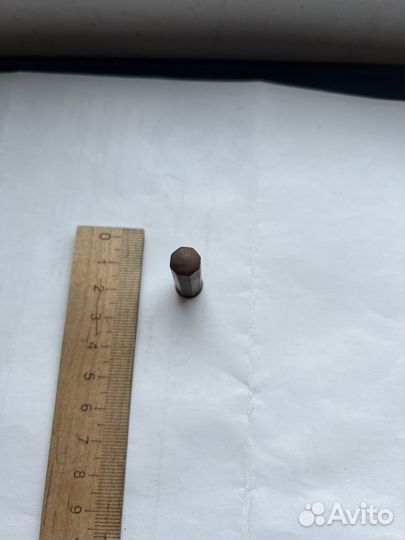 Губная помадка 30-х годов