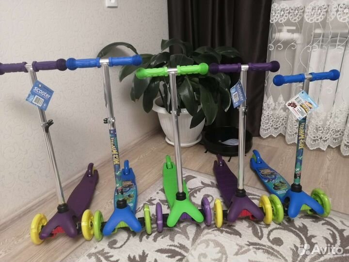 Самокаты новые, трехколесные