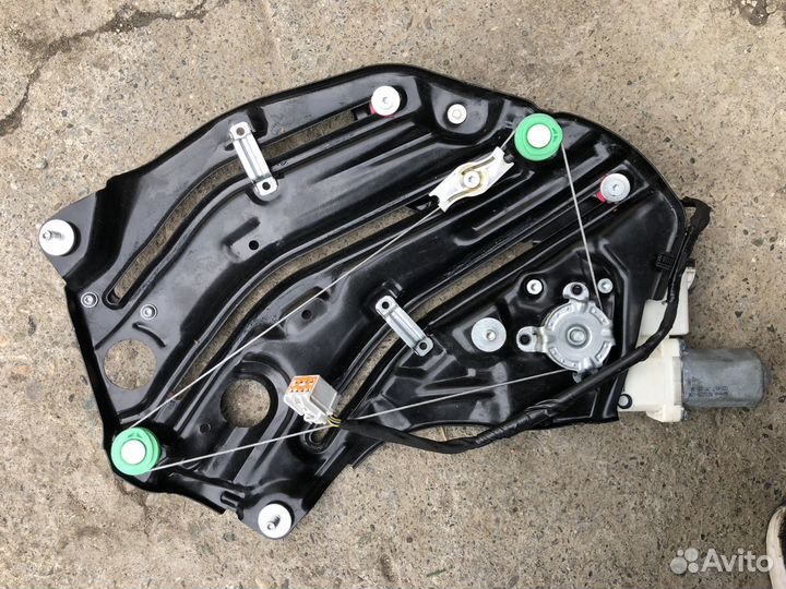 Стеклоподъемник задний ford mustang 2017