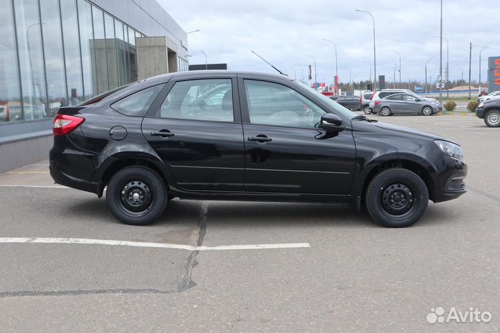 LADA Granta 1.6 МТ, 2023
