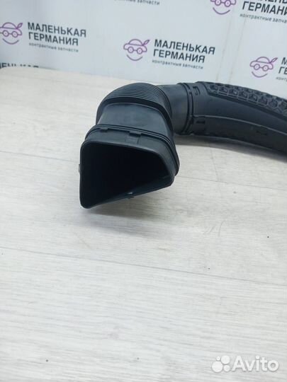 Воздухозаборник Mercedes-Benz C W205 (2014 - 2018)