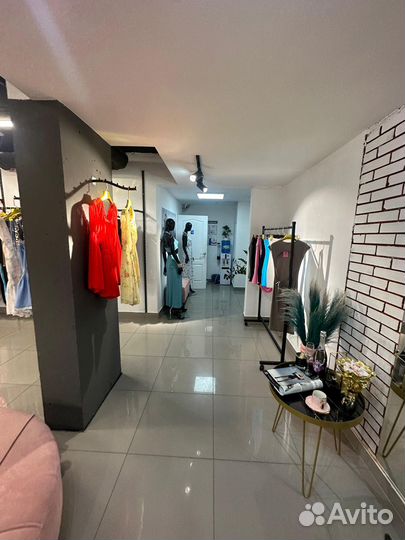 Магазин одежды, шоурум. Готовый бизнес