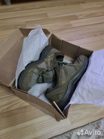 Тактические кроссовки