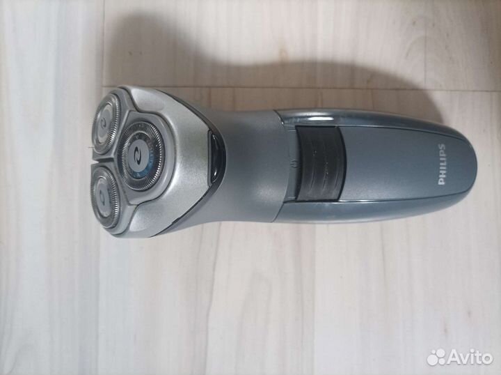Бритва электрическая philips