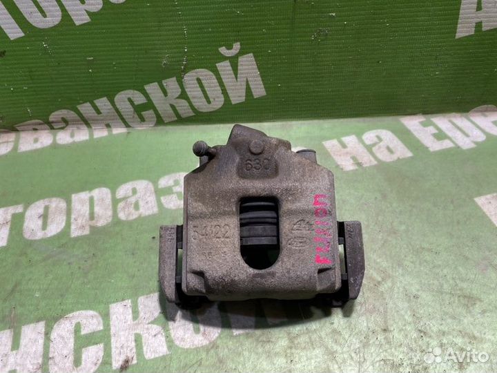 Суппорт тормозной передний правый Ford Fusion JU