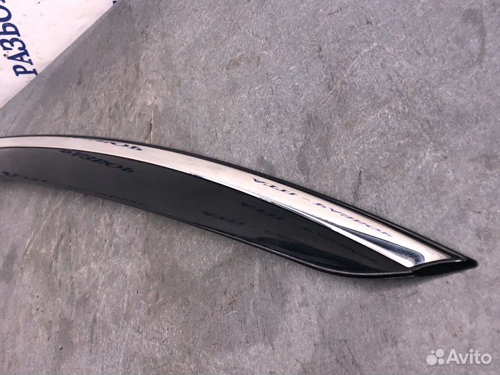 Задний левый ветровик passat b6