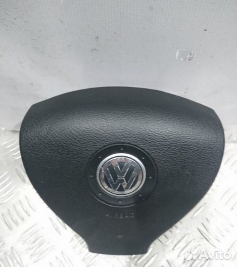 Заглушка в руль Volkswagen Passat B6