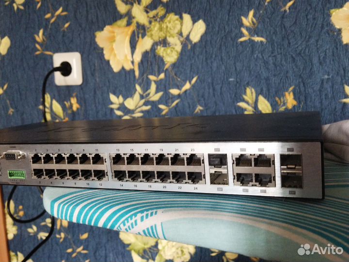 Коммутатор D-link DES-3200-28/A1