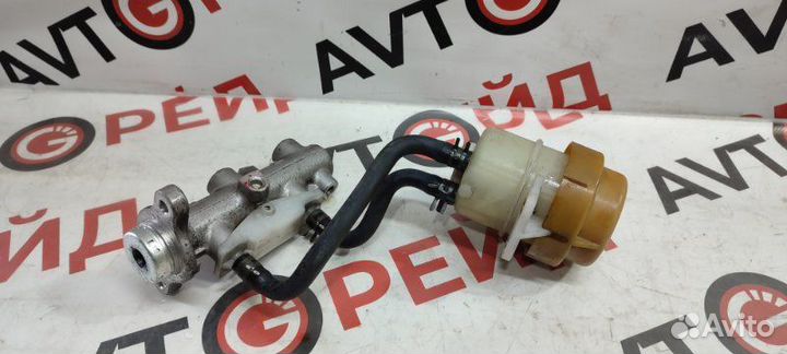 Цилиндр главный тормозной Mitsubishi Airtrek CU5W