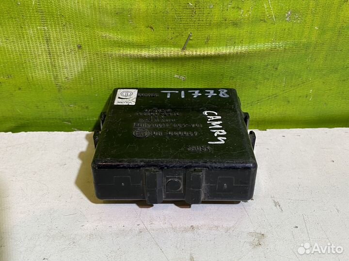 Блок управления парктрониками Toyota Camry V40