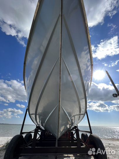 Катер 10 метров Ambasador