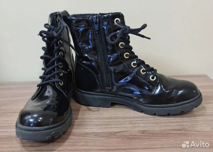 Ботинки демисезонные для девочки 35