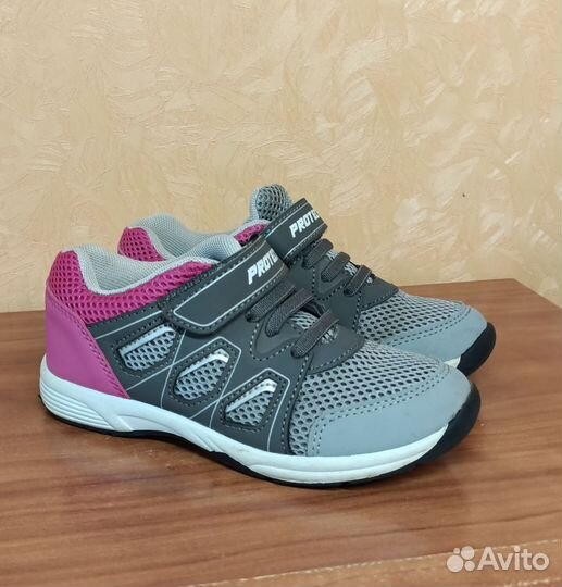 Кроссовки для девочки Protect 28р