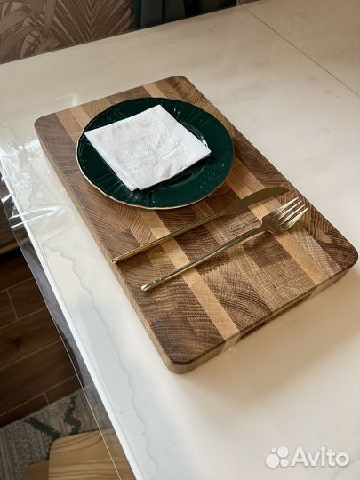 Разделочная доска из дерева