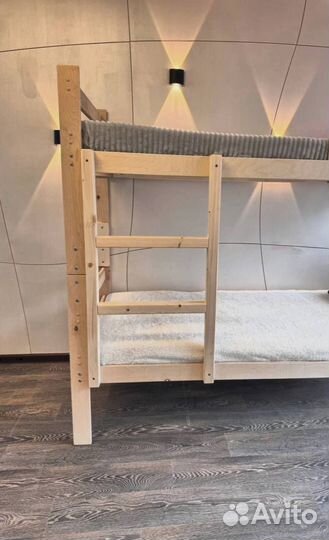 Двухъярусная кровать новая