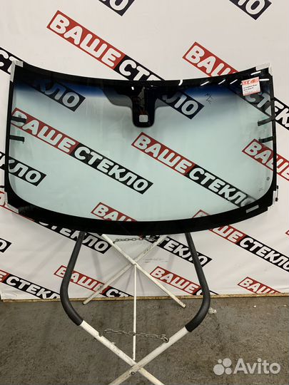 Лобовое стекло Range Rover Voque 4 с обогревом