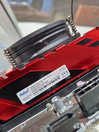 Материнская плата с процессором, кулером