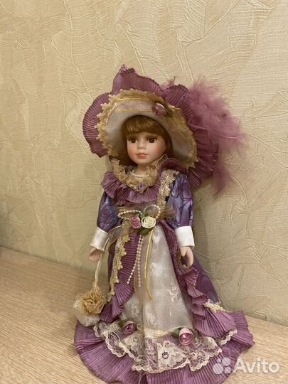 Кукла фарфоровая коллекционная