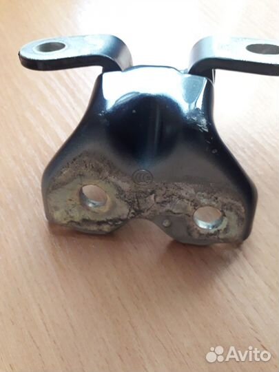 Петли передней левой двери киа серато 4