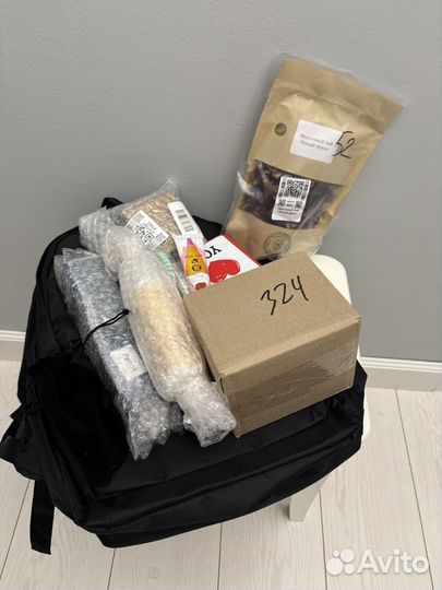 Женские вещи и косметика пакетом