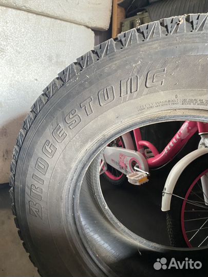 Bridgestone Blizzak DM-V1 265/65 R17