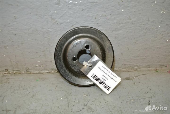 Шкив водяного насоса (помпы) Skoda Octavia (A5 1Z