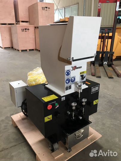 Дробилка для пластика (пластмасс) 4 кВт