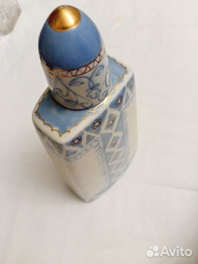 Чайники графины и куча открыток.все по 500