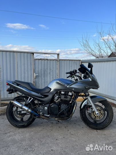 Kawasaki zr7s