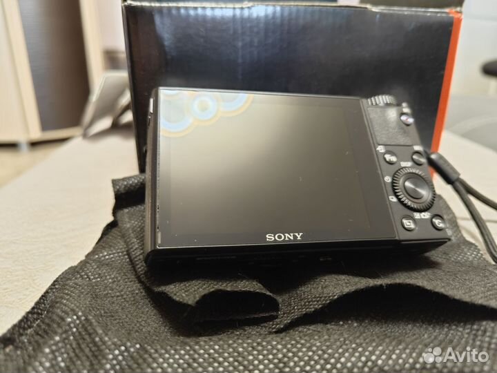 Компактный фотоаппарат sony rx100m3