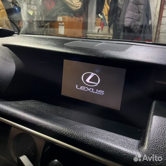 Дисплей Lexus is 3(2013-2017)
