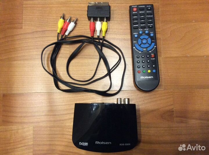 Тв-тюнер DVB-T2 Rolsen RDB-506N (Used)