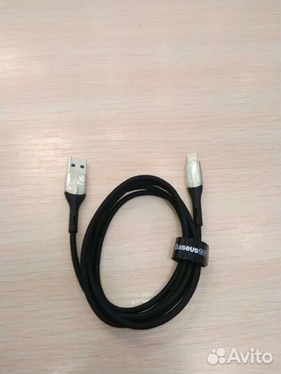 Кабель Lightning для зарядки iPhone (Айфона )