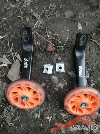 Детский велосипед на литых дисках 16