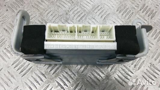 Блок управления mitsubishi pajero 4 (80T14NC01)