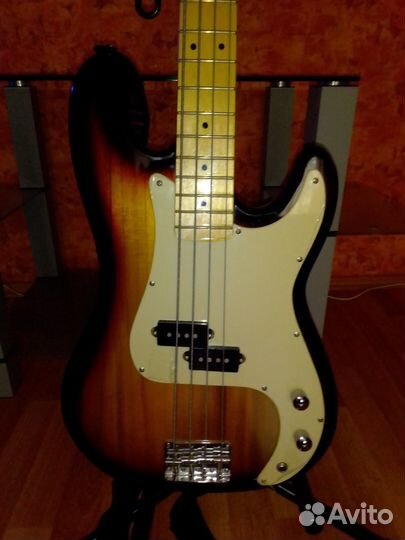 Бас гитара Fender