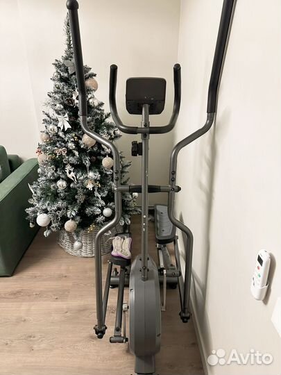 Эллиптический тренажер