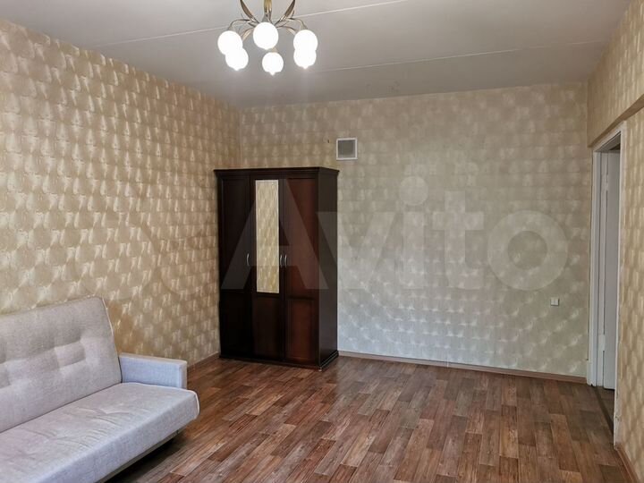 2-к. квартира, 57 м², 3/7 эт.