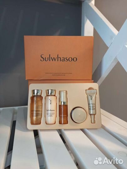 Sulwhasoo набор антивозрастных миниатюр