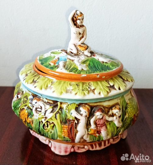 Сахарница фарфоровая Каподимонте Италия