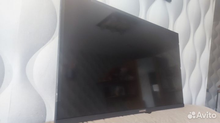 Samsung Смарт 81 см Новый